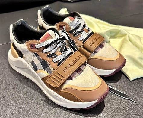 where to buy burberry shoes in london